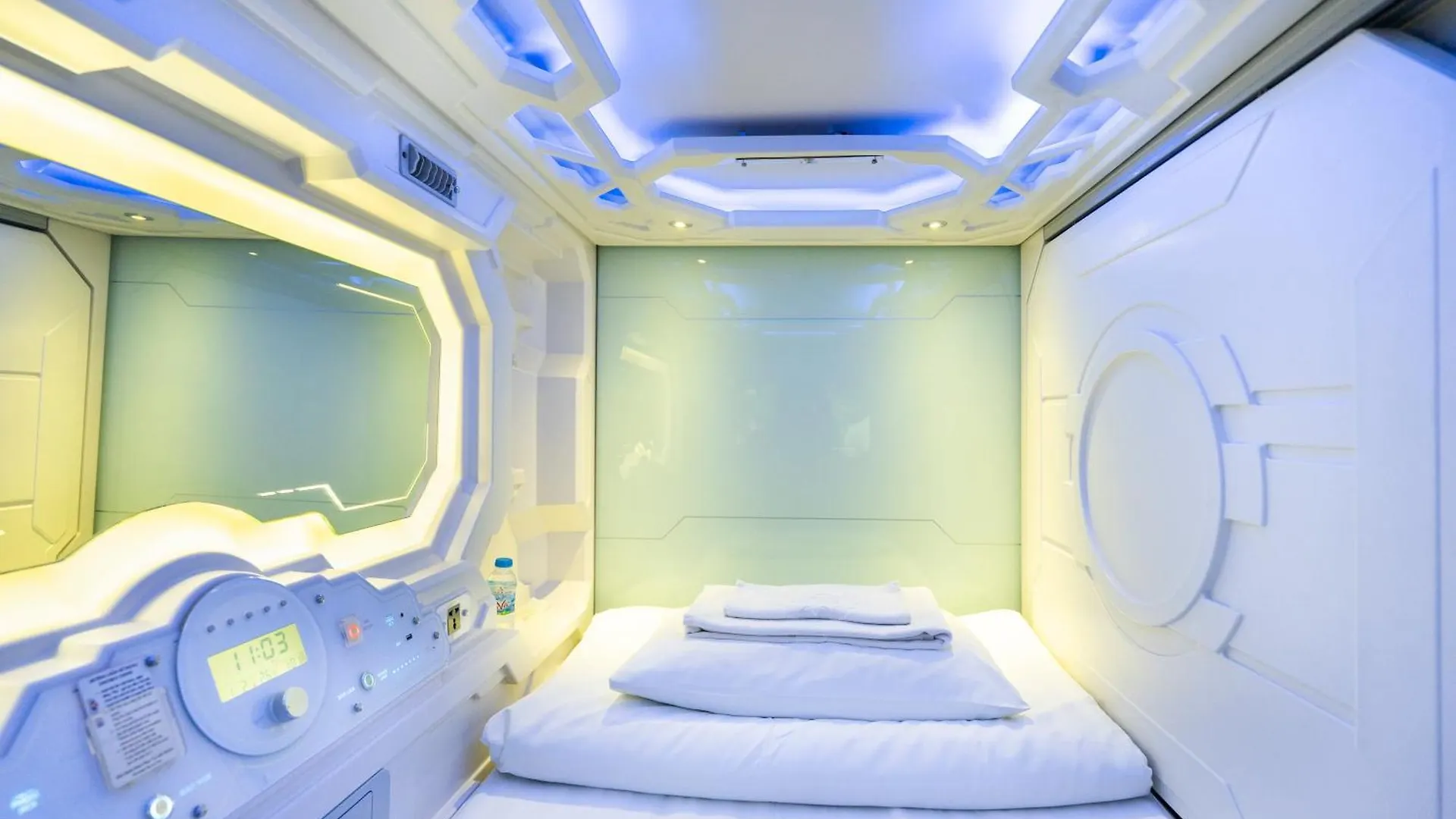 ****  Huazhu Capsule Hotel Ho Chi Minh City Vietnam