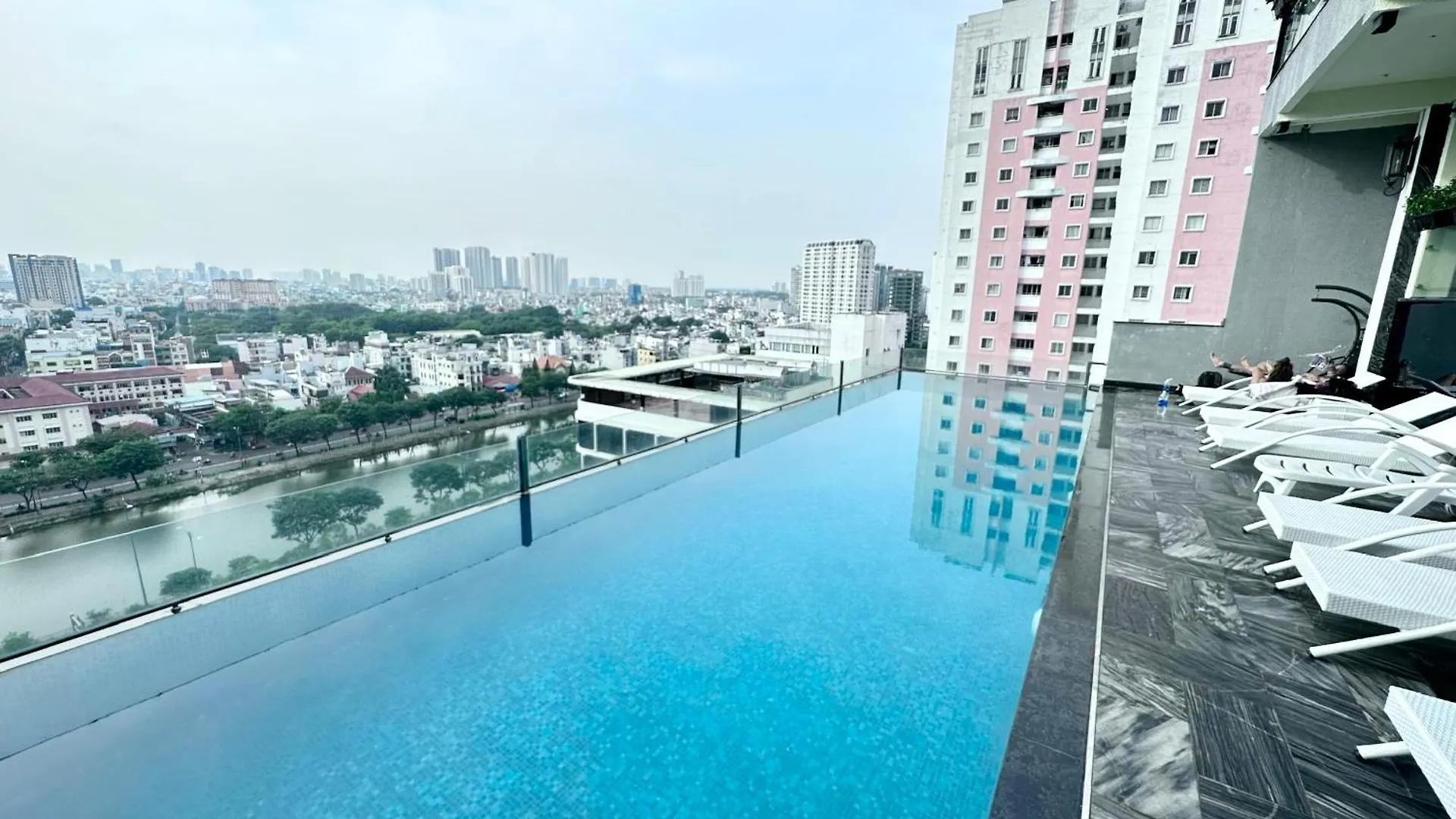 Huazhu Capsule Hotel Ho Chi Minh City