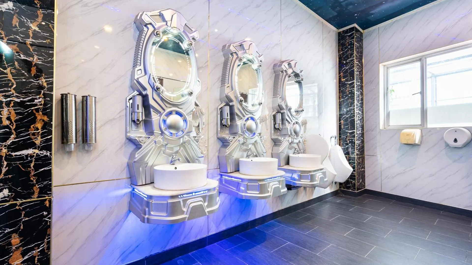 Huazhu Capsule Hotel Ho Chi Minh City
